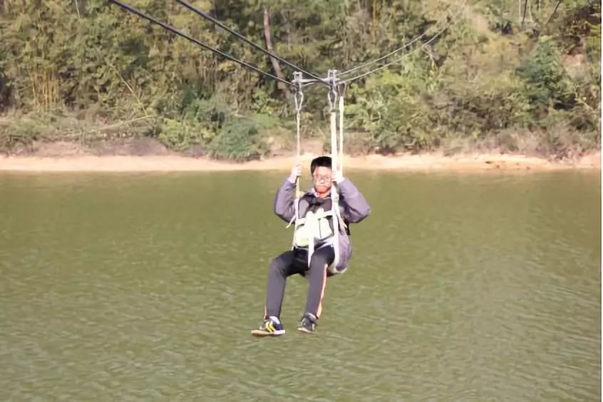 足球战术规则训练视频_足球战术视频制作_足球战术视频锦集