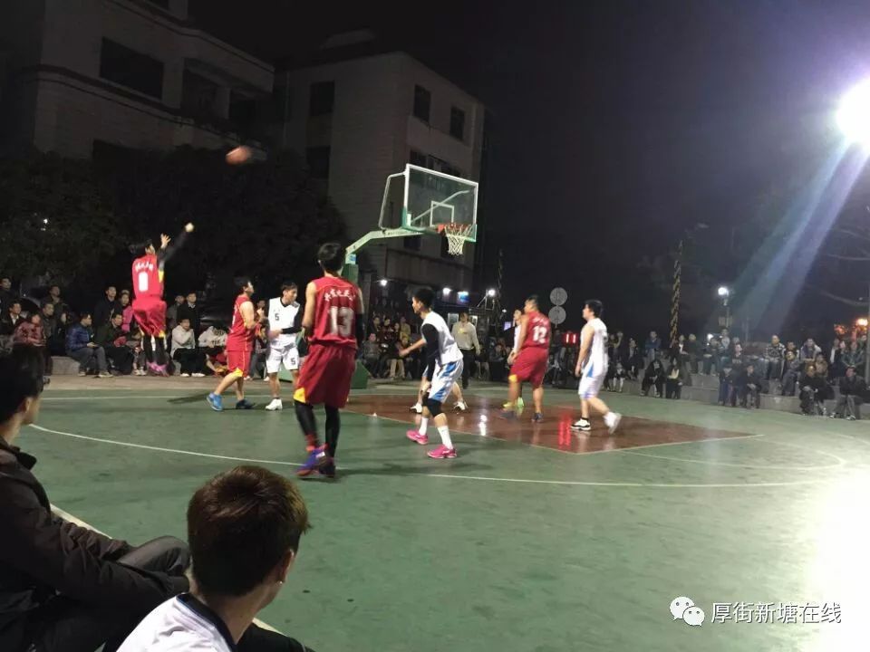 篮球规则中锋后卫_篮球后卫中锋前锋的定义_后卫篮球中锋规则图解