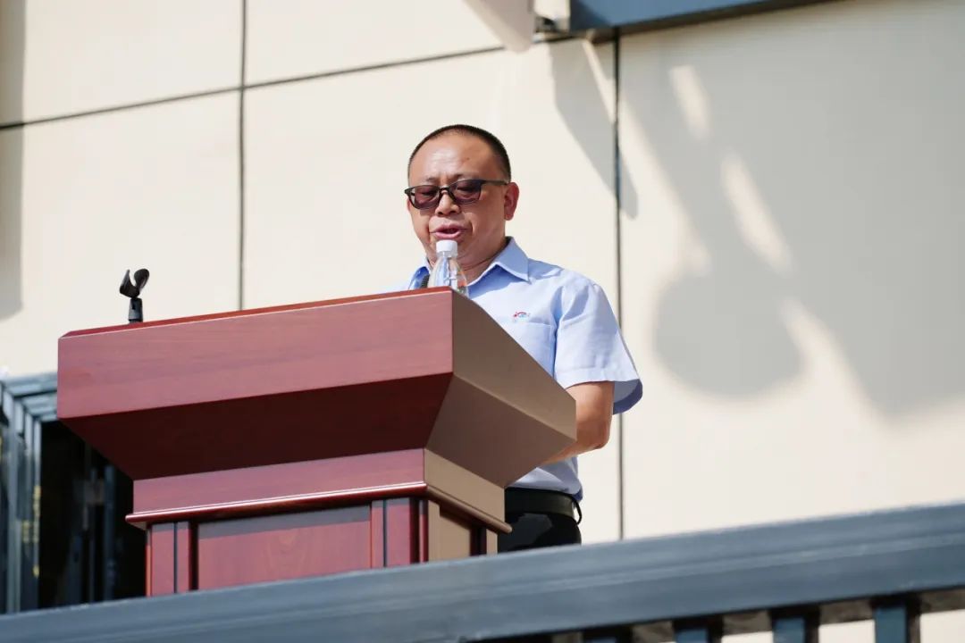 中国举重冠军2020_08年的中国举重冠军_中国举重冠军多少斤