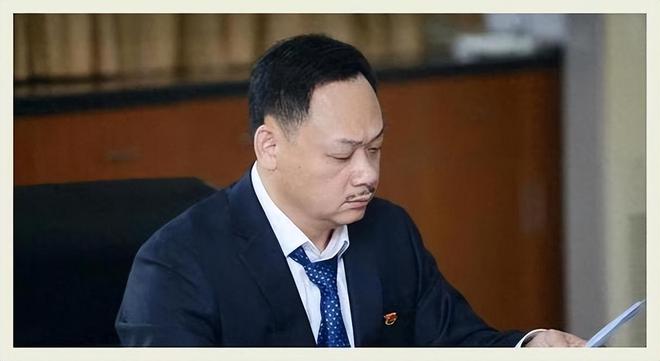 外国人看中国奥运举重冠军_外国举重运动员_外国举重冠军永不放弃